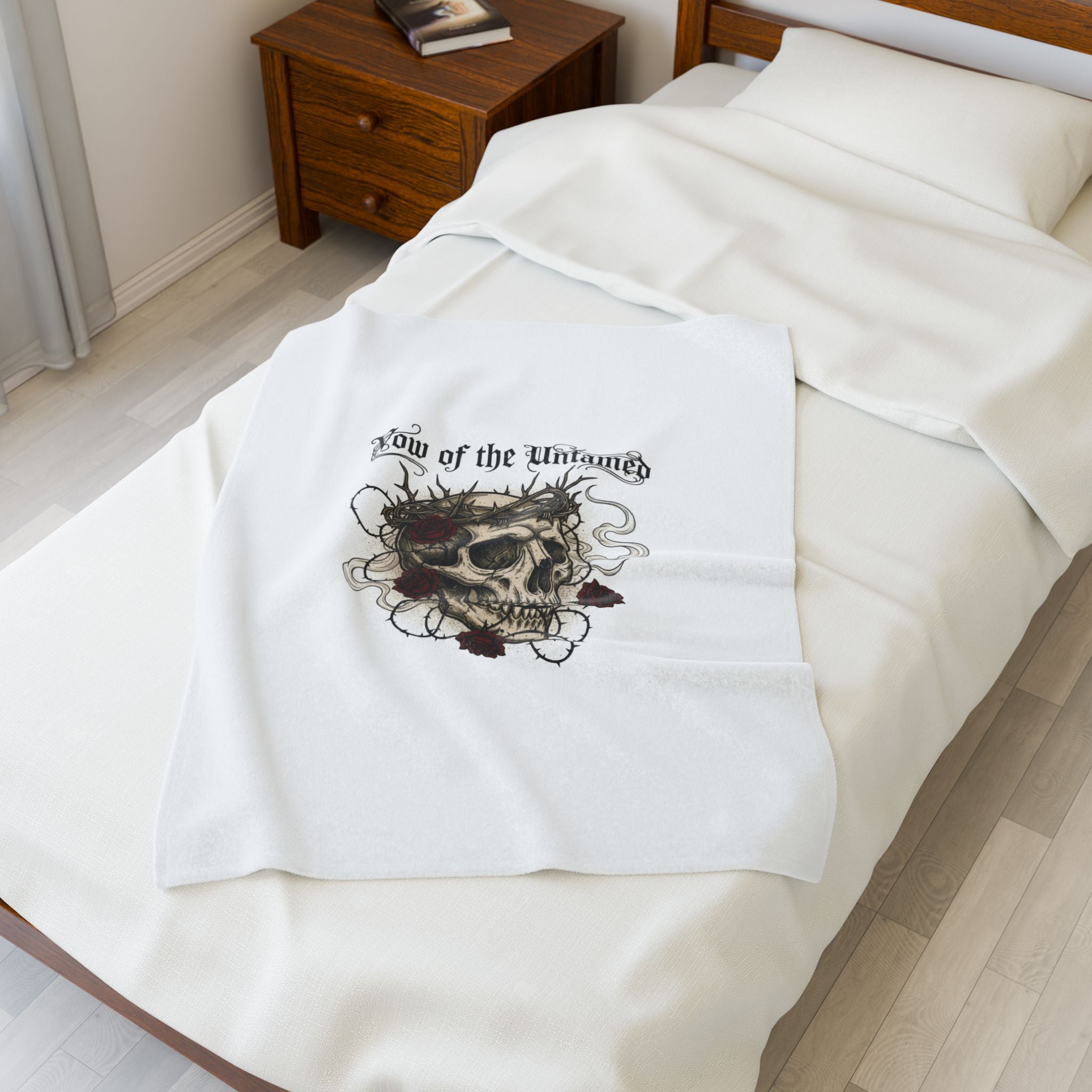 Western skull art Velveteen Blanket | gothic Americana desert noir